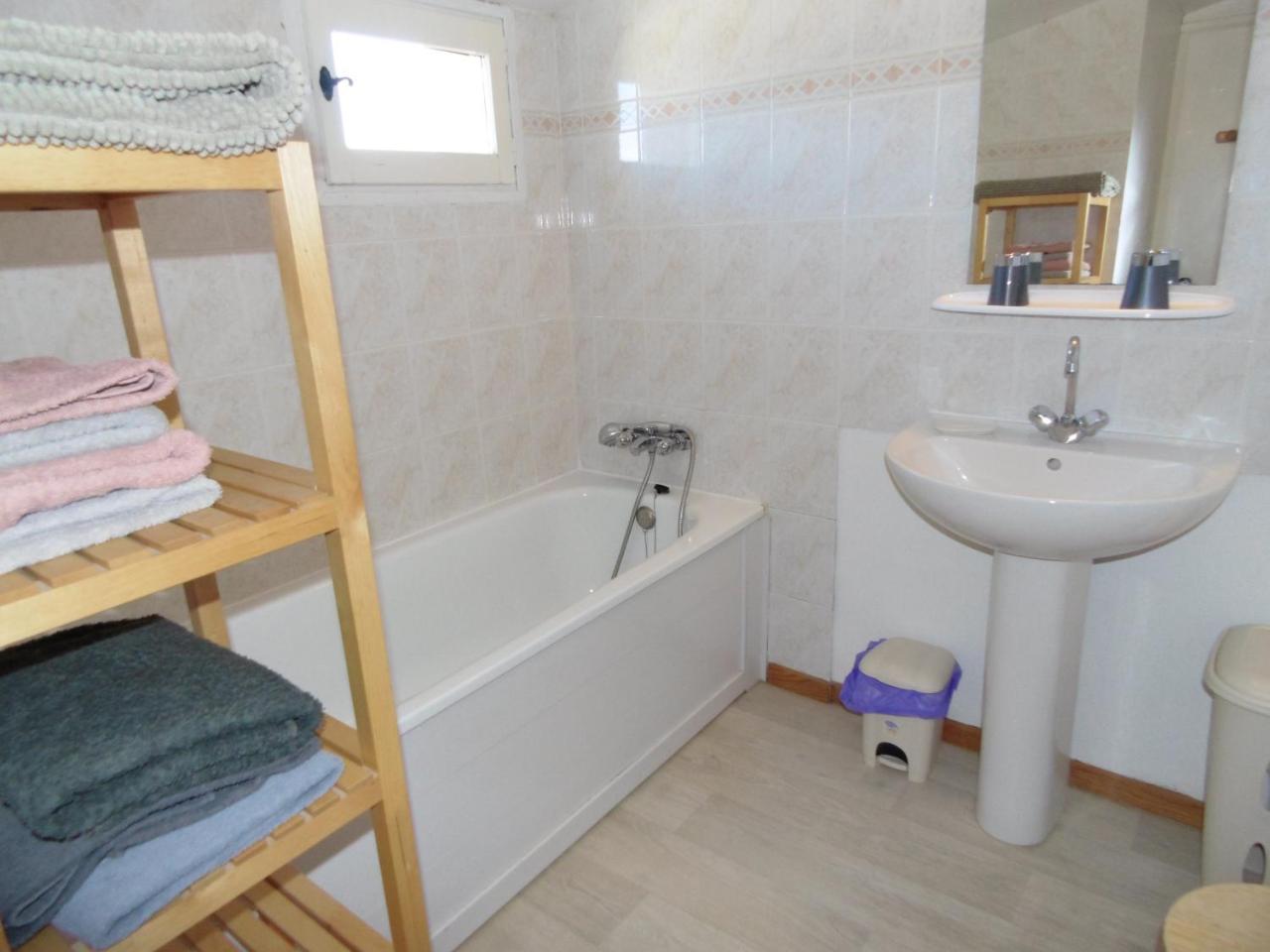 לינה וארוחת בוקר סיסטרון La Ferme De Valauris מראה חיצוני תמונה
